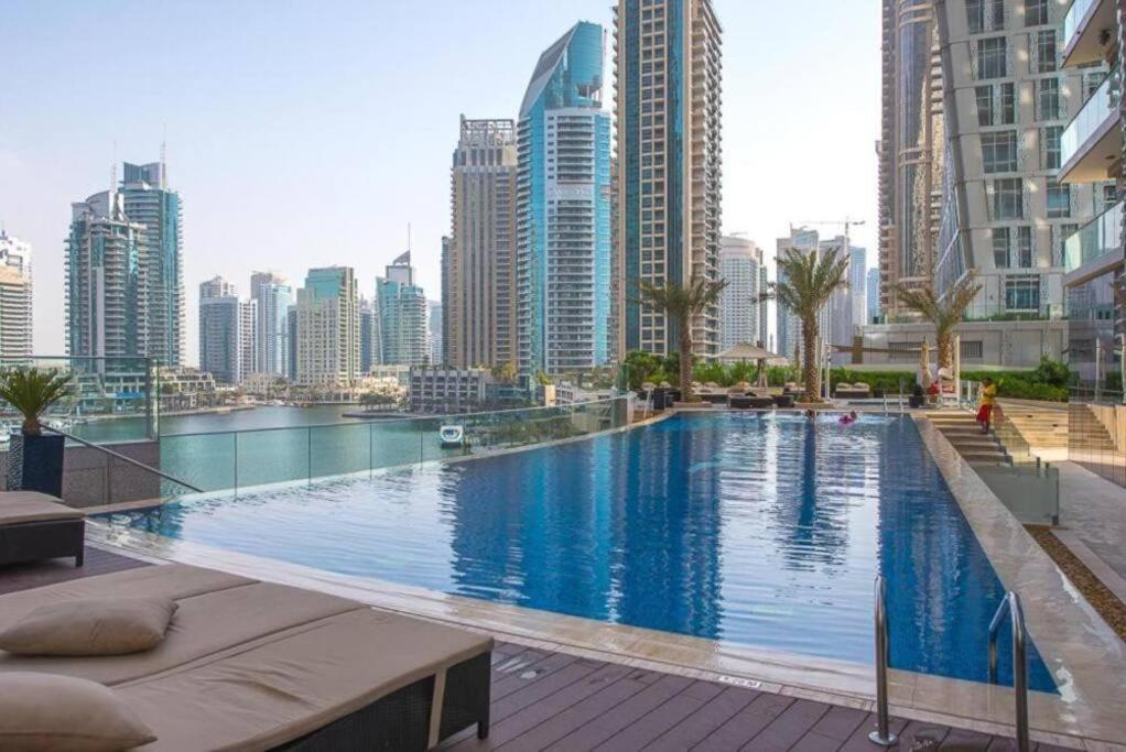 Fantastic View L Great Amenities L Superb Location Apartamento Dubai Exterior foto